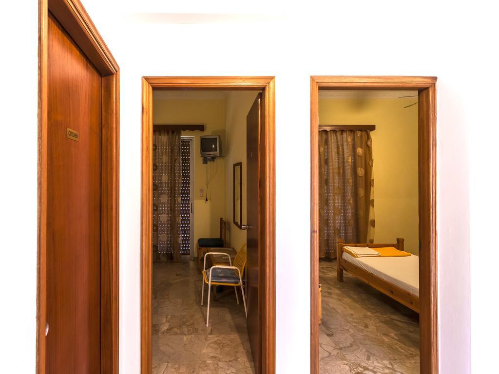 Pension Vienna Methana Exterior photo